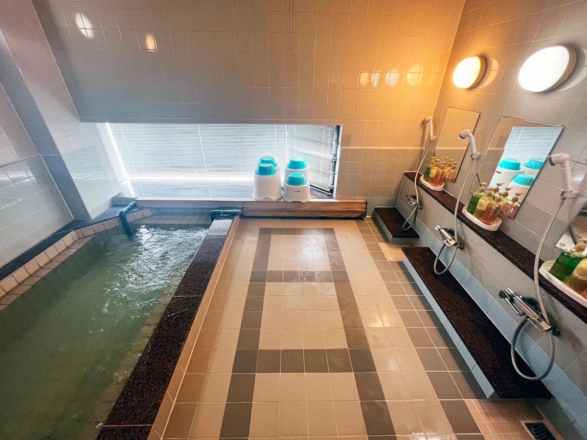 ห้องอาบน้ำที่สะอาดและได้รับการปรับปรุงใหม่