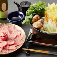 스키야키 재료의 예입니다.