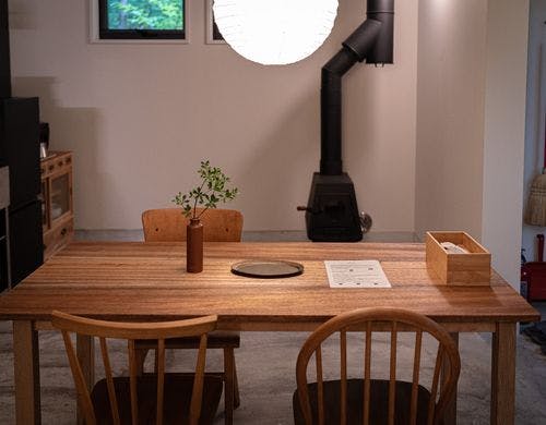 ダイニングテーブル