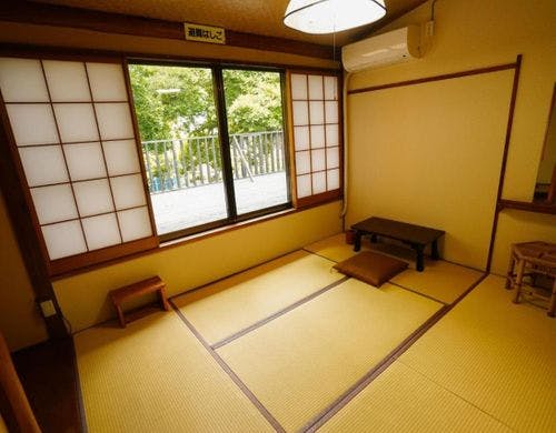 【2名部屋】2階共用バルコニー付和室