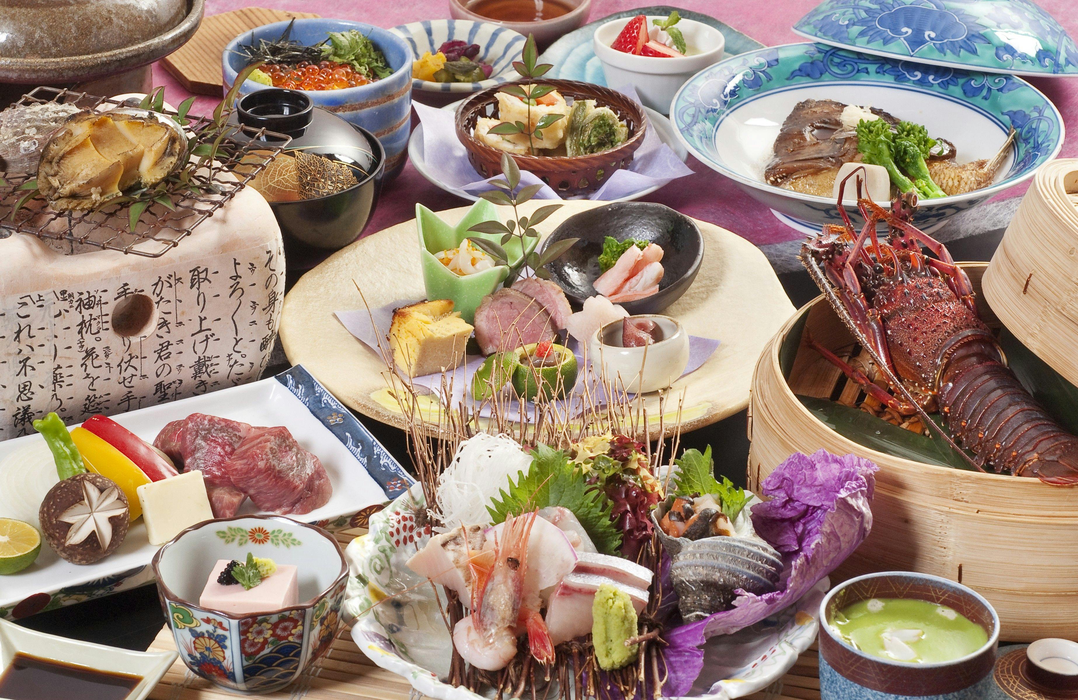 คอร์สกุ้งมังกรและหอยเป๋าฮื้อ