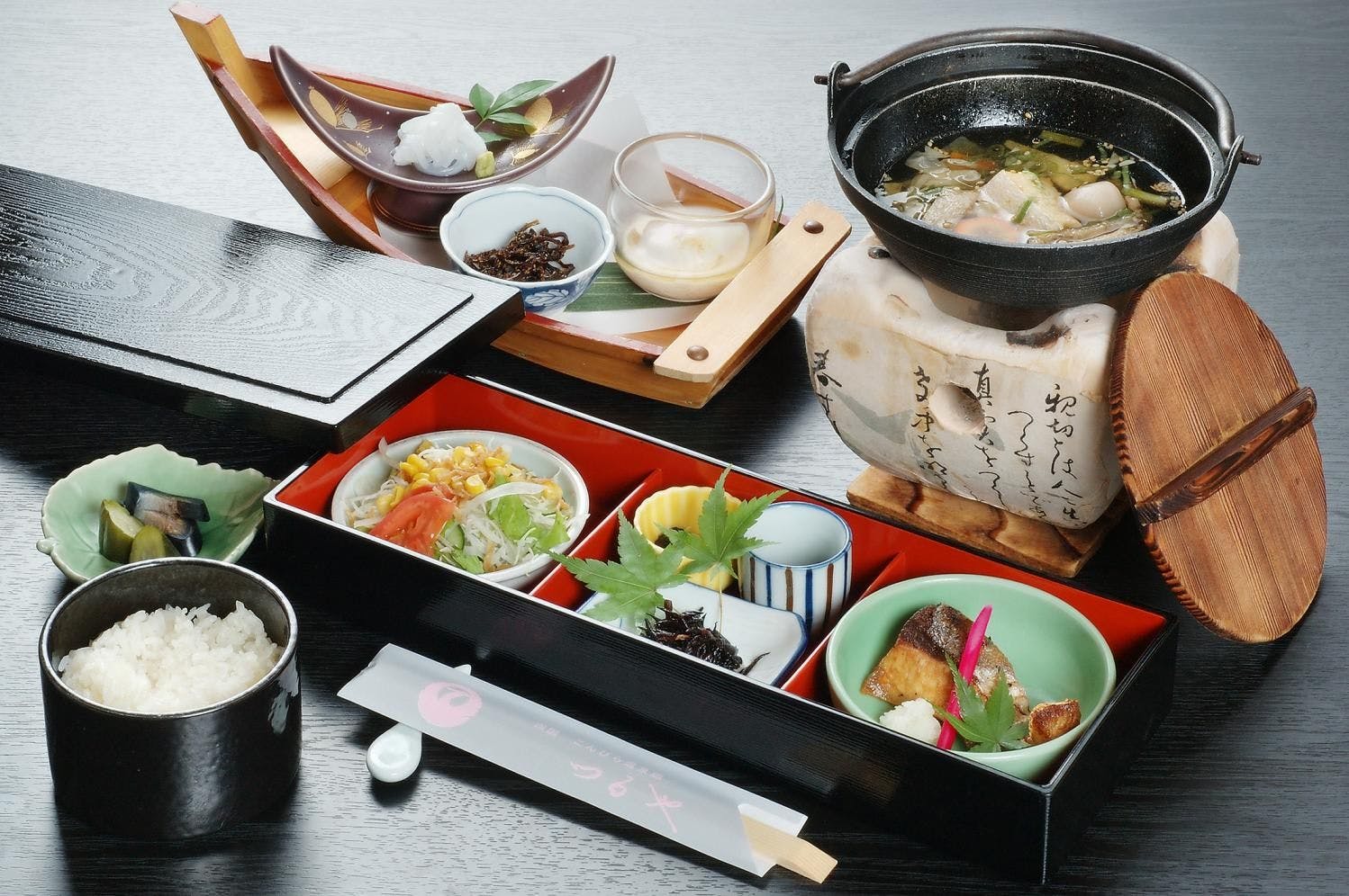 อาหารเช้าชุดญี่ปุ่นที่เราภูมิใจนำเสนอ