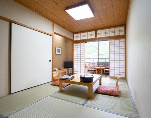 客室（和室8畳）
