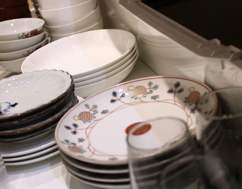 【龍助の間】 食器類