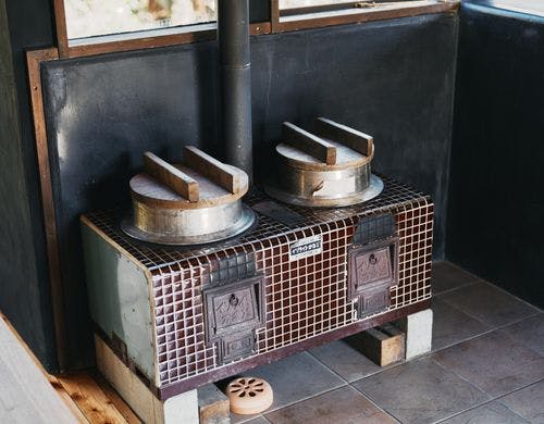 囲炉裏ダイニング釜戸