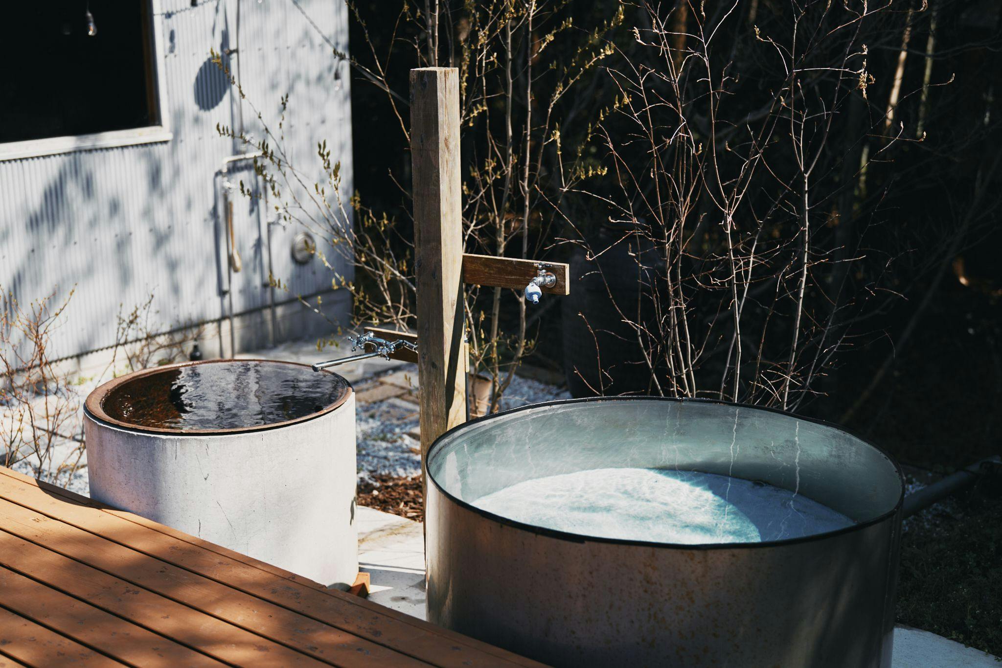 Pemandian Luar Ruangan (Onsen Terbuka & Kolam Air Dingin)