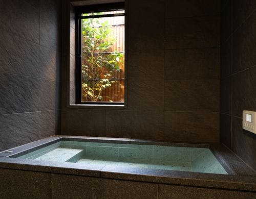 最新プロジェクターとAndroid TV