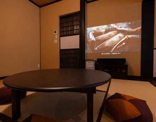 十和田石の浴槽を備えた客室風呂