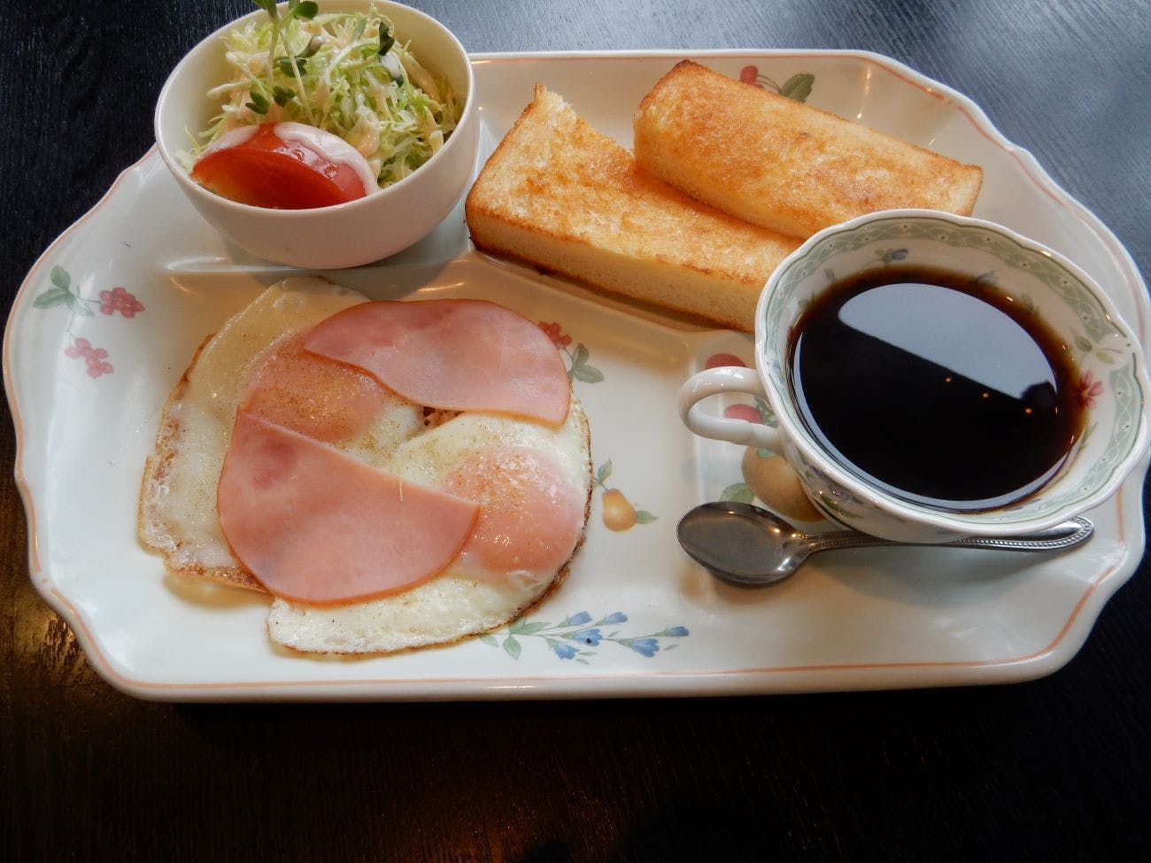 ชุดอาหารตะวันตก  
(ตัวอย่าง)