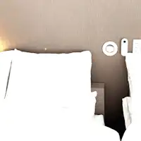 โต๊ะข้างเตียง