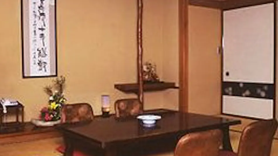 Accommodation with In-Room Dining: Nakahamaya