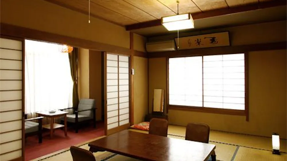 Accommodation with In-Room Dining: Nakahamaya