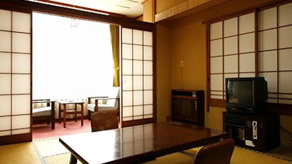 Accommodation with In-Room Dining: Nakahamaya