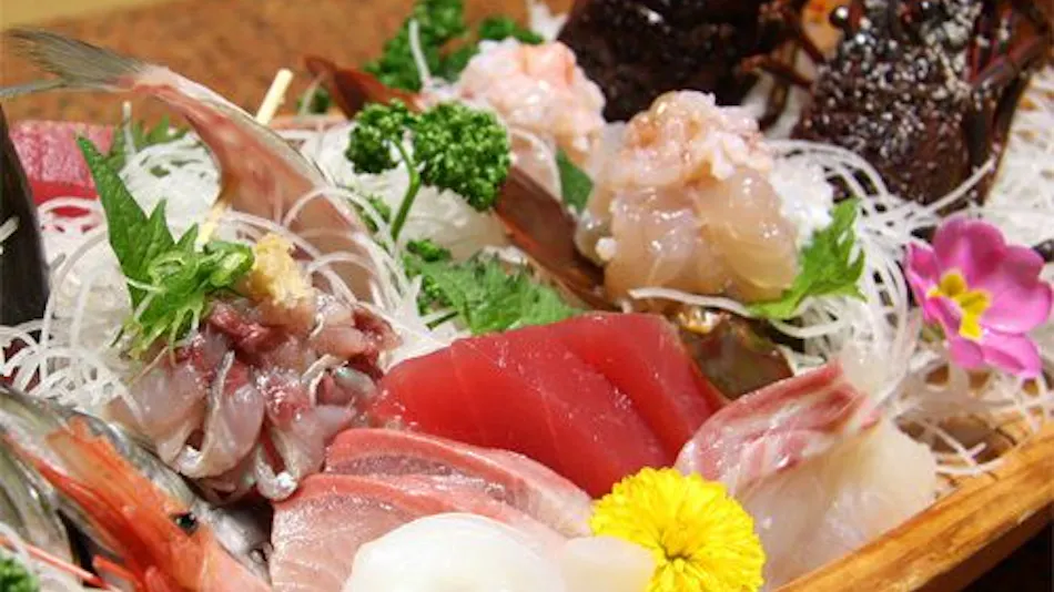 Accommodation with In-Room Dining: Nakahamaya