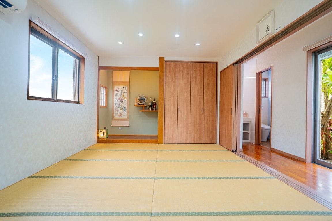 Yamagata Ryukyu Hatago Onna Village