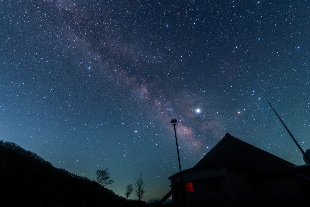 Star and Green Romance Hall