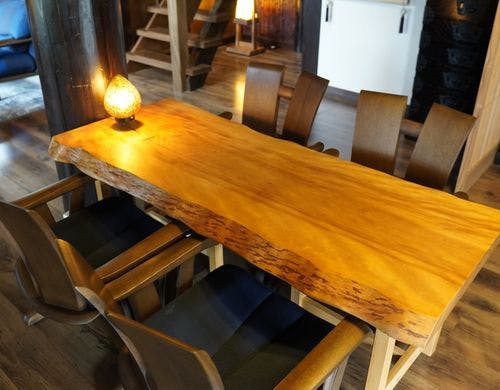 ダイニングテーブル