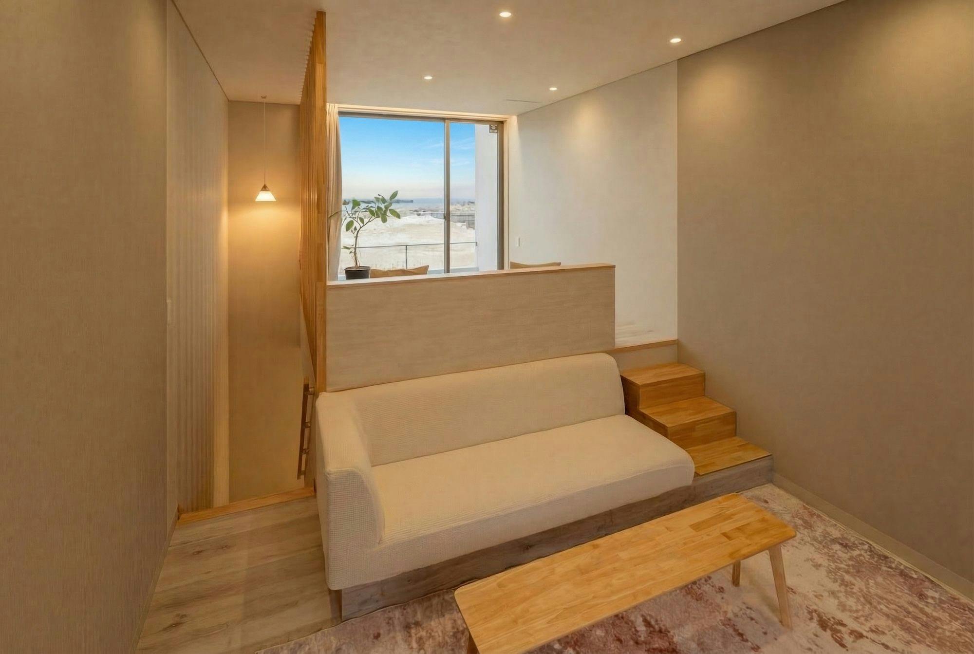 Ocean Villa Vihara S+