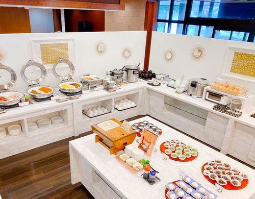 朝食バイキング