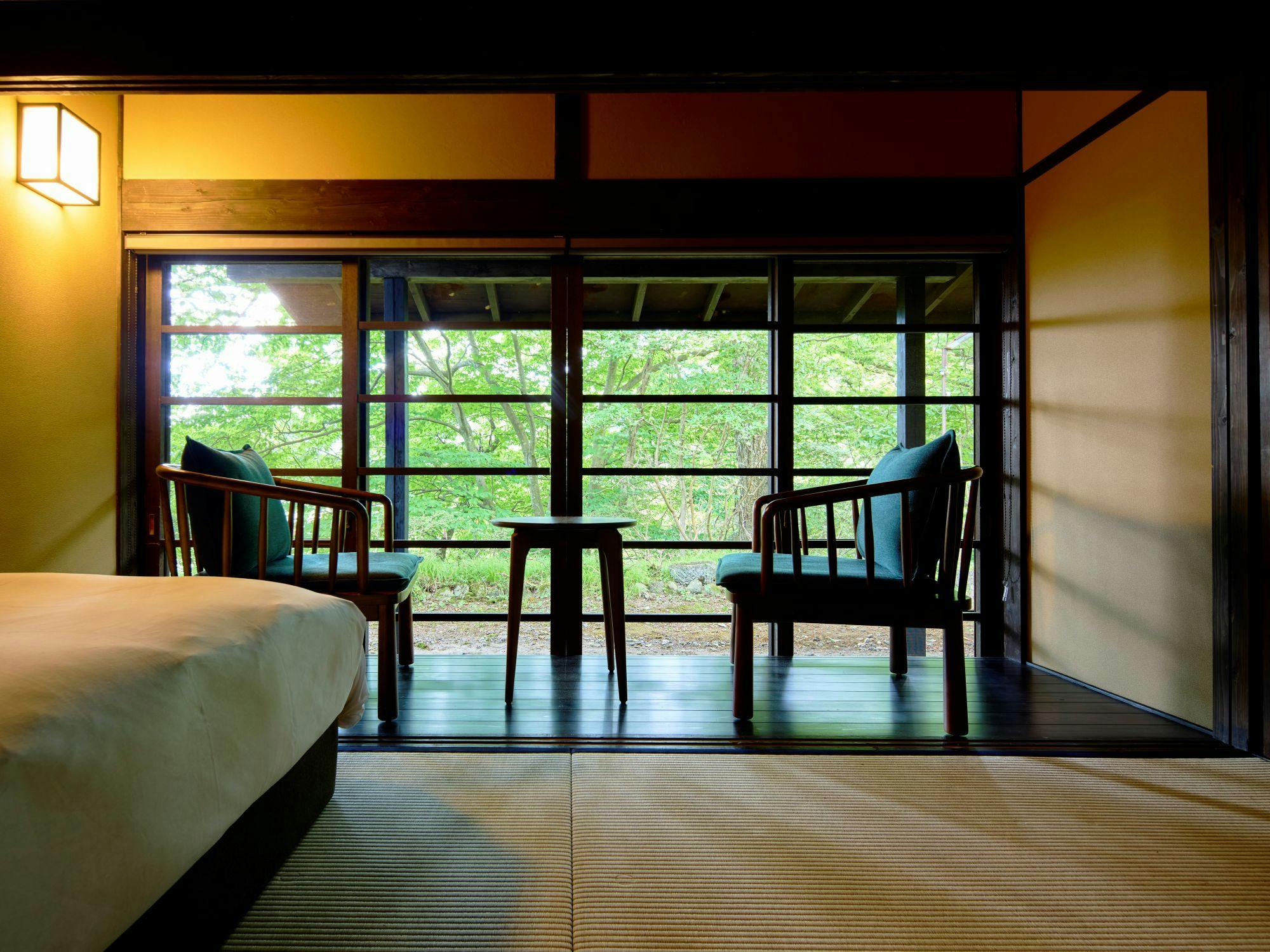 Traditional Japanese Retreat with Your Beloved Dog - Akagi Mountain - Natsukashi