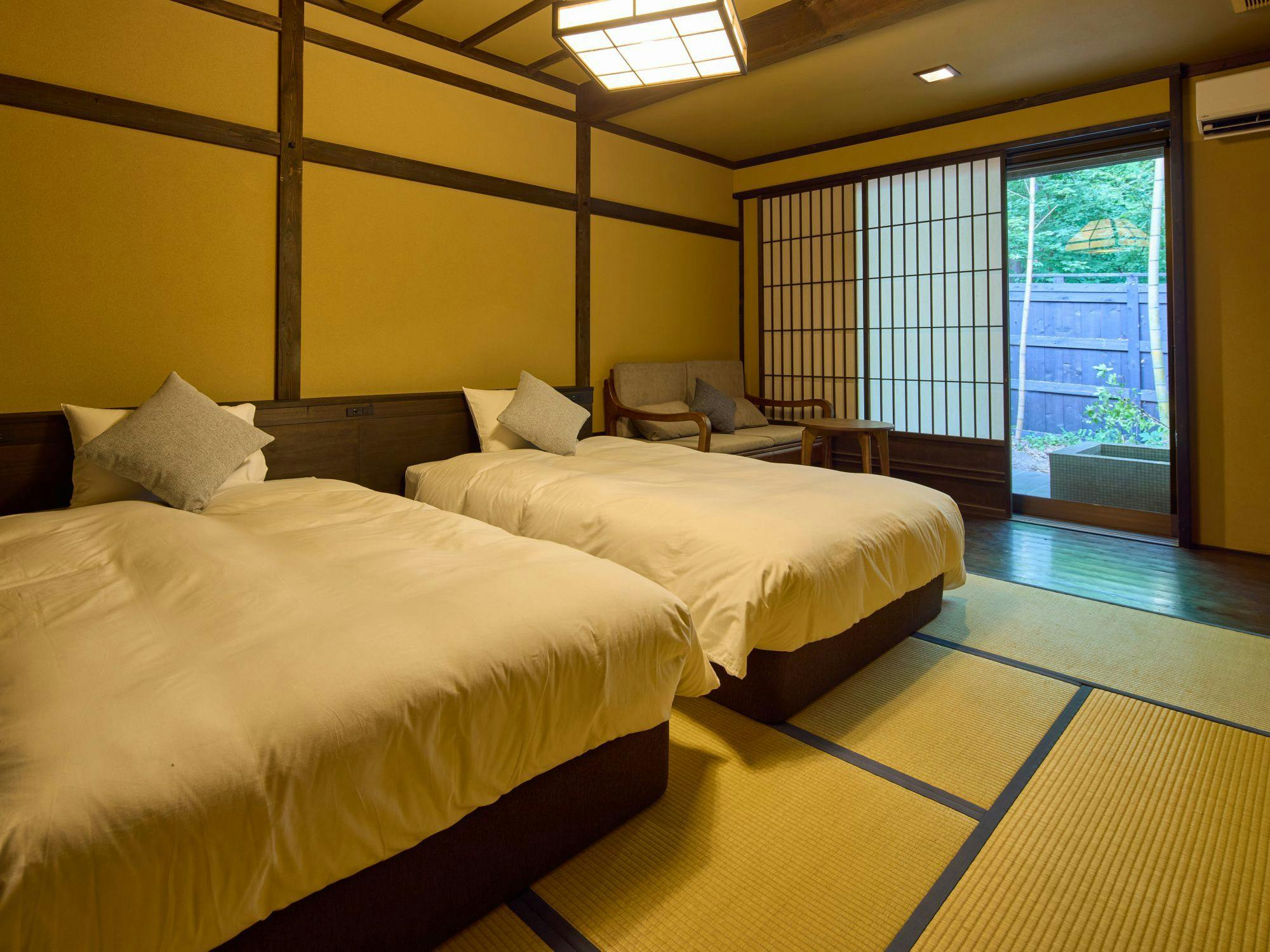 Traditional Japanese Retreat with Your Beloved Dog - Akagi Mountain - Natsukashi