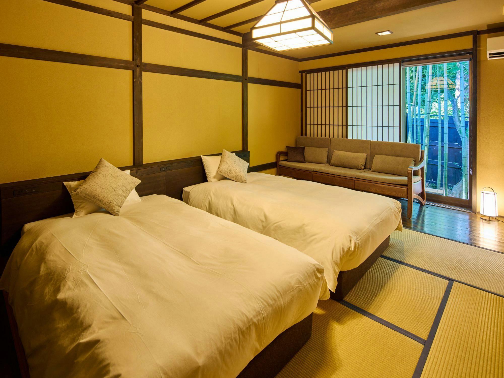 Traditional Japanese Retreat with Your Beloved Dog - Akagi Mountain - Natsukashi