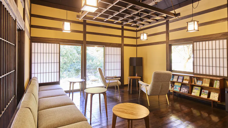 Traditional Japanese Retreat with Your Beloved Dog - Akagi Mountain - Natsukashi