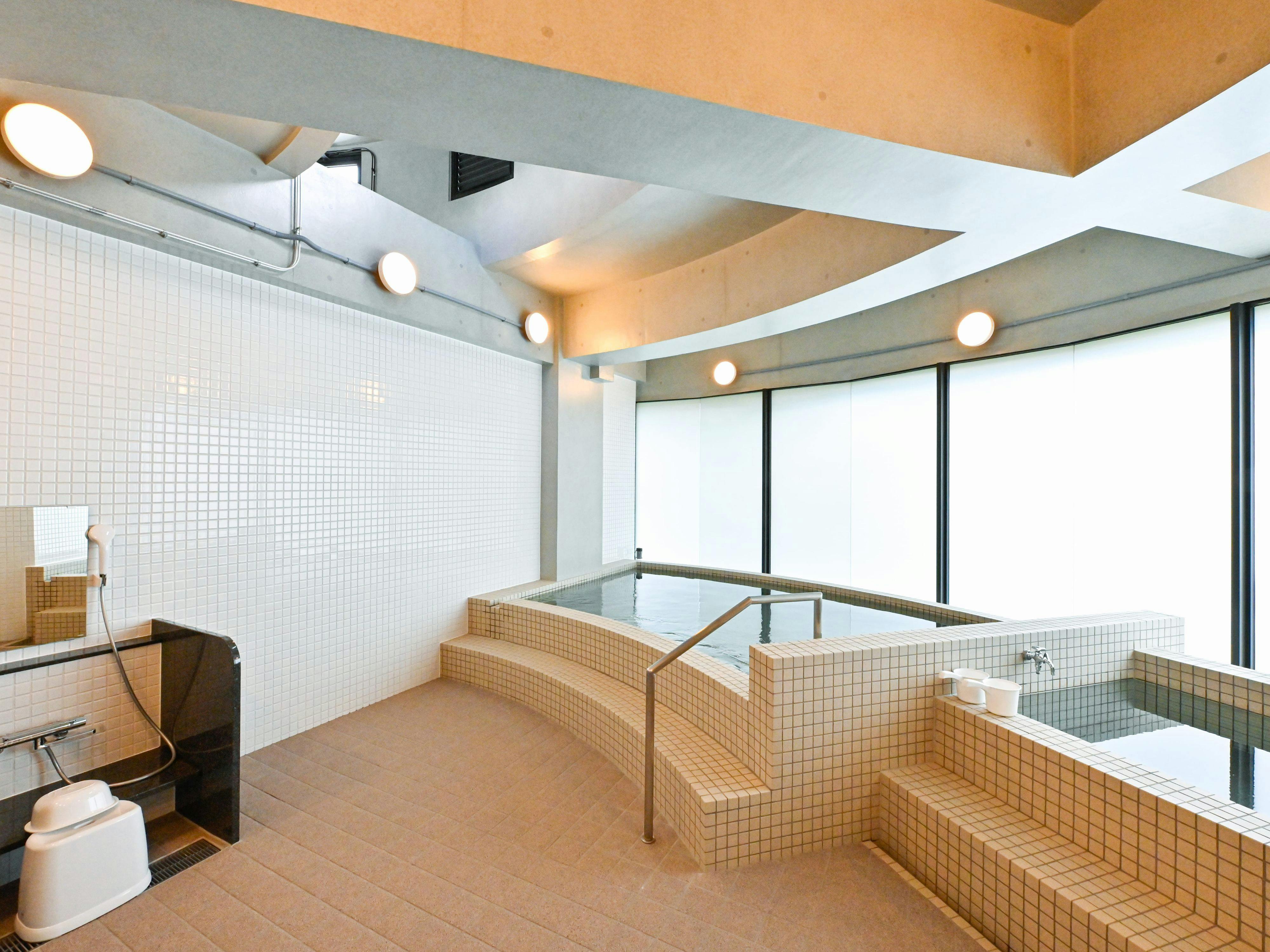 ห้องอาบน้ำรวมสำหรับผู้หญิง