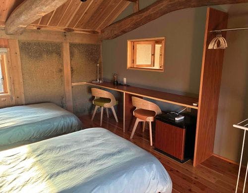 土壁と梁のお部屋