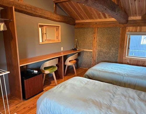 土壁と梁のお部屋