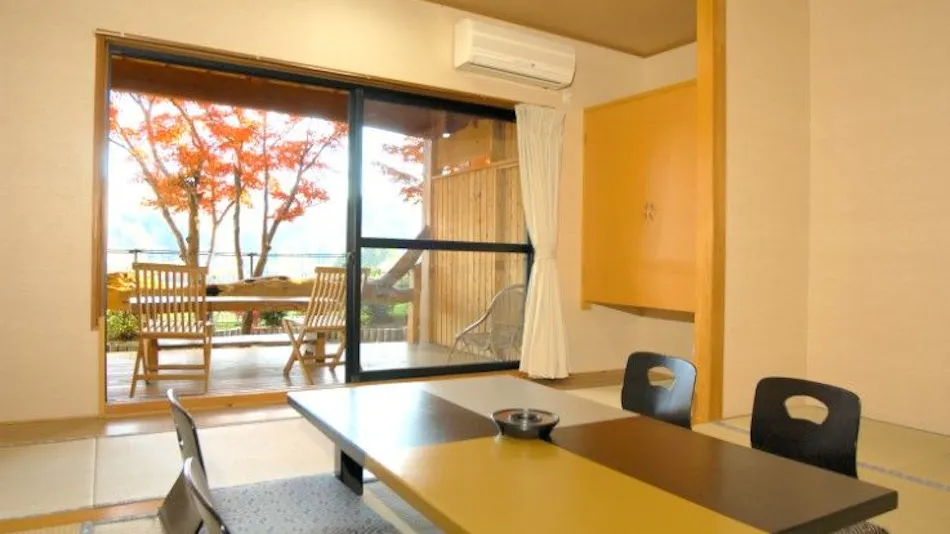 Kameyama Onsen Kosuitei Sagawa