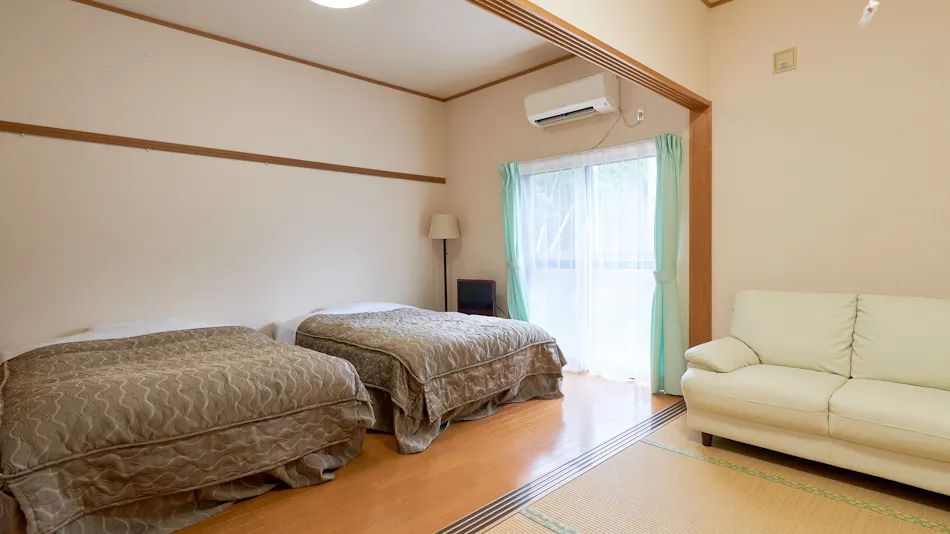 Shikino-sato YURAKU — A Resort with a View Above the Sea and Sky, Shiki