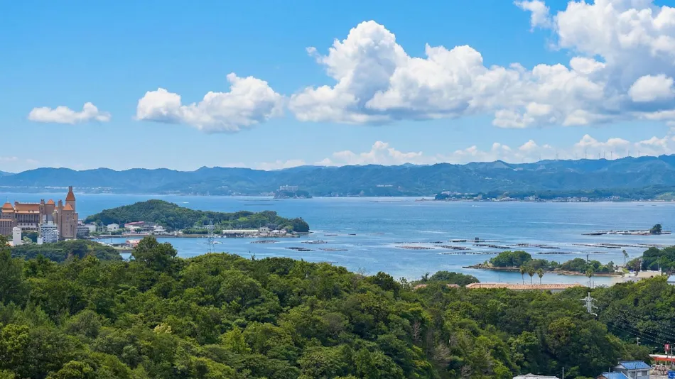 Shikino-sato YURAKU — A Resort with a View Above the Sea and Sky, Shiki