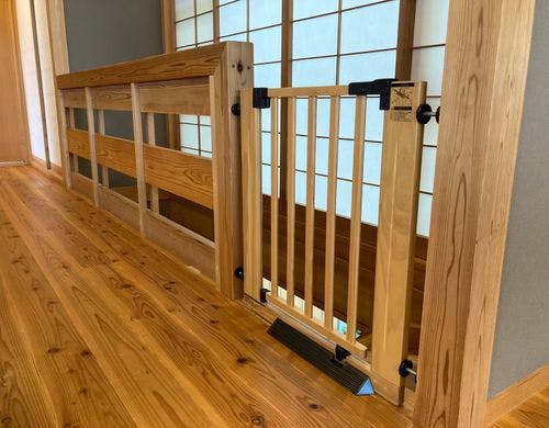 ベビーゲート