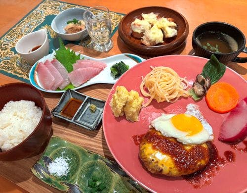 【ハンバーグ御膳】夕食一例