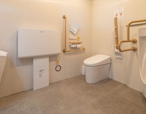 誰でもトイレ（ロビー）