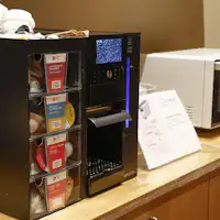 บริการกาแฟและเครื่องดื่มอื่น ๆ ที่เลานจ์