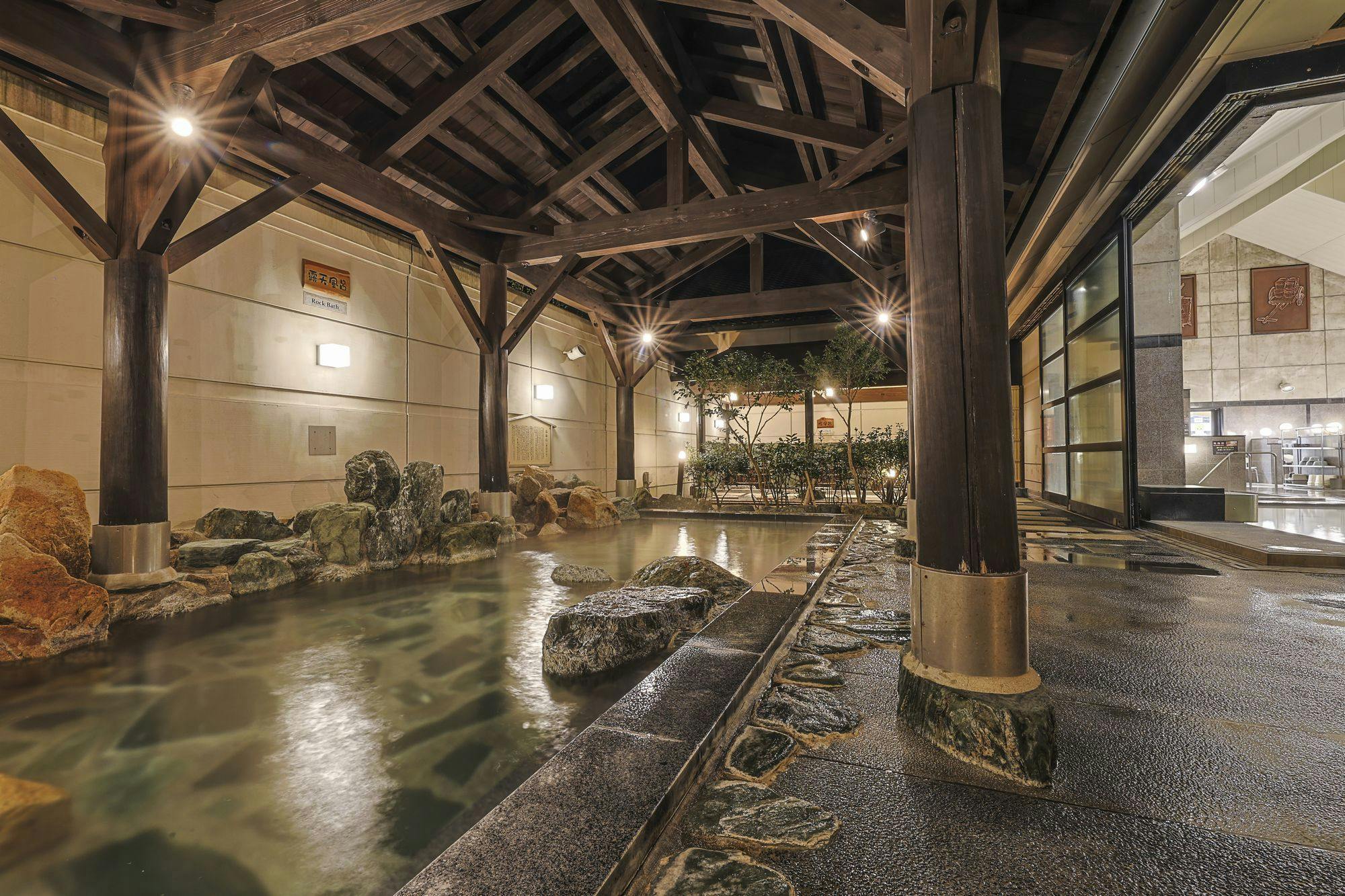 【ห้องอาบน้ำรวม】บ่อออนเซ็นกลางแจ้ง