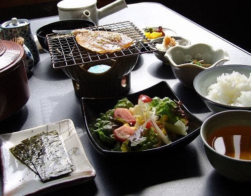 朝食