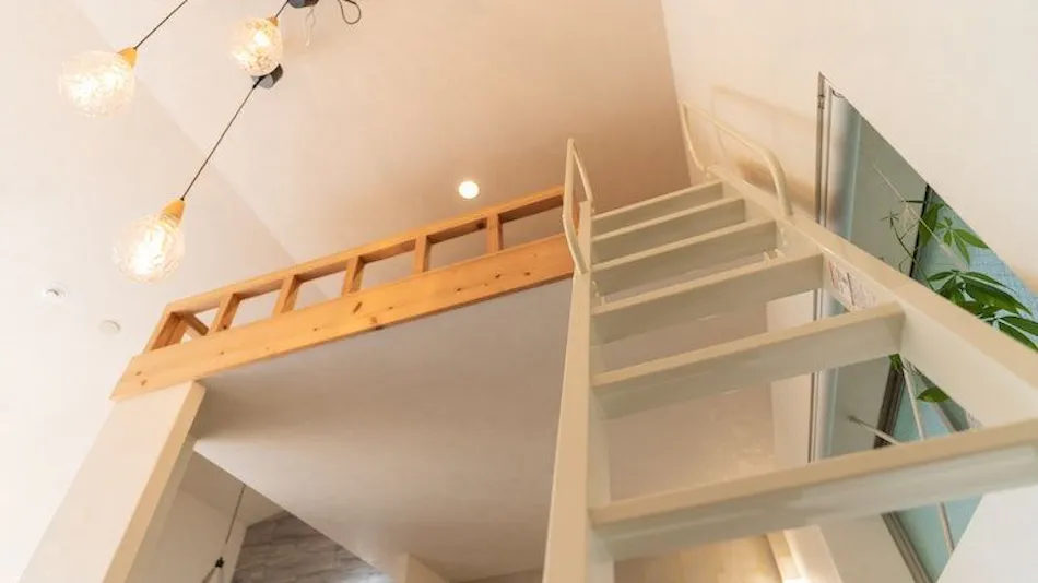 Flower Base Lily House