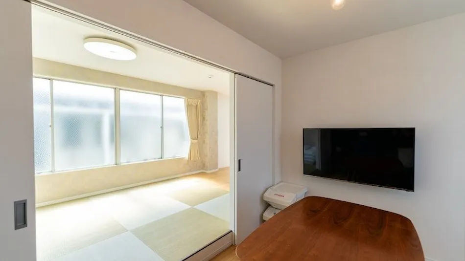 Flower Base Lily House