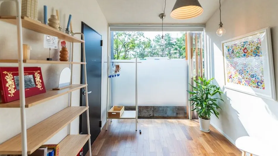 Flower Base Lily House