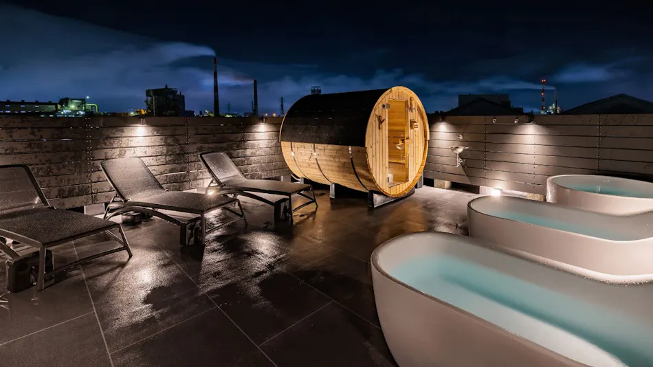 HOTEL & SAUNA FUJINOS