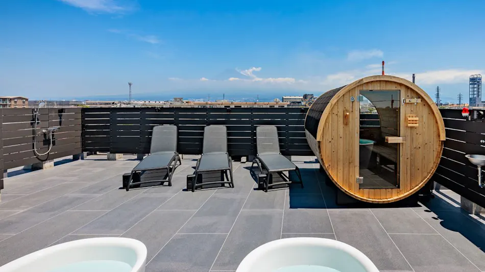 HOTEL & SAUNA FUJINOS