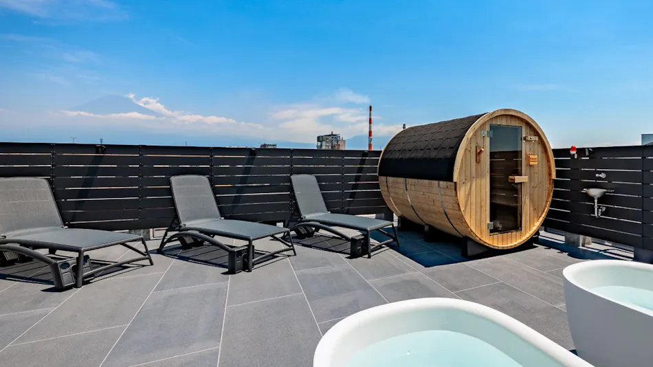 HOTEL & SAUNA FUJINOS