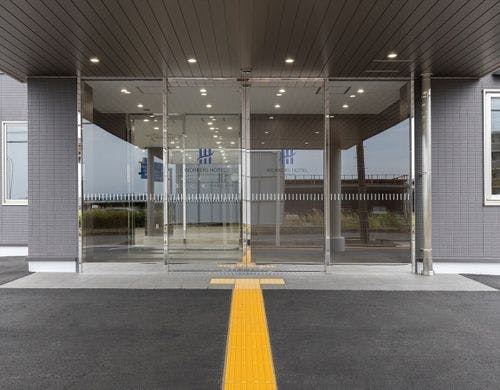 エントランス＜昼＞