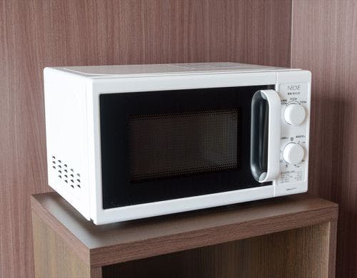 客室フロア各階に電子レンジを設置しており