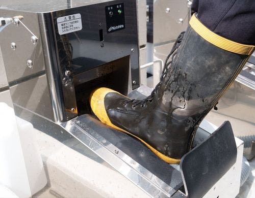 作業靴や長靴のお手入れに便利な靴洗い設備