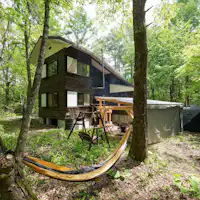 Vila dengan siling tinggi dan ruang yang luas