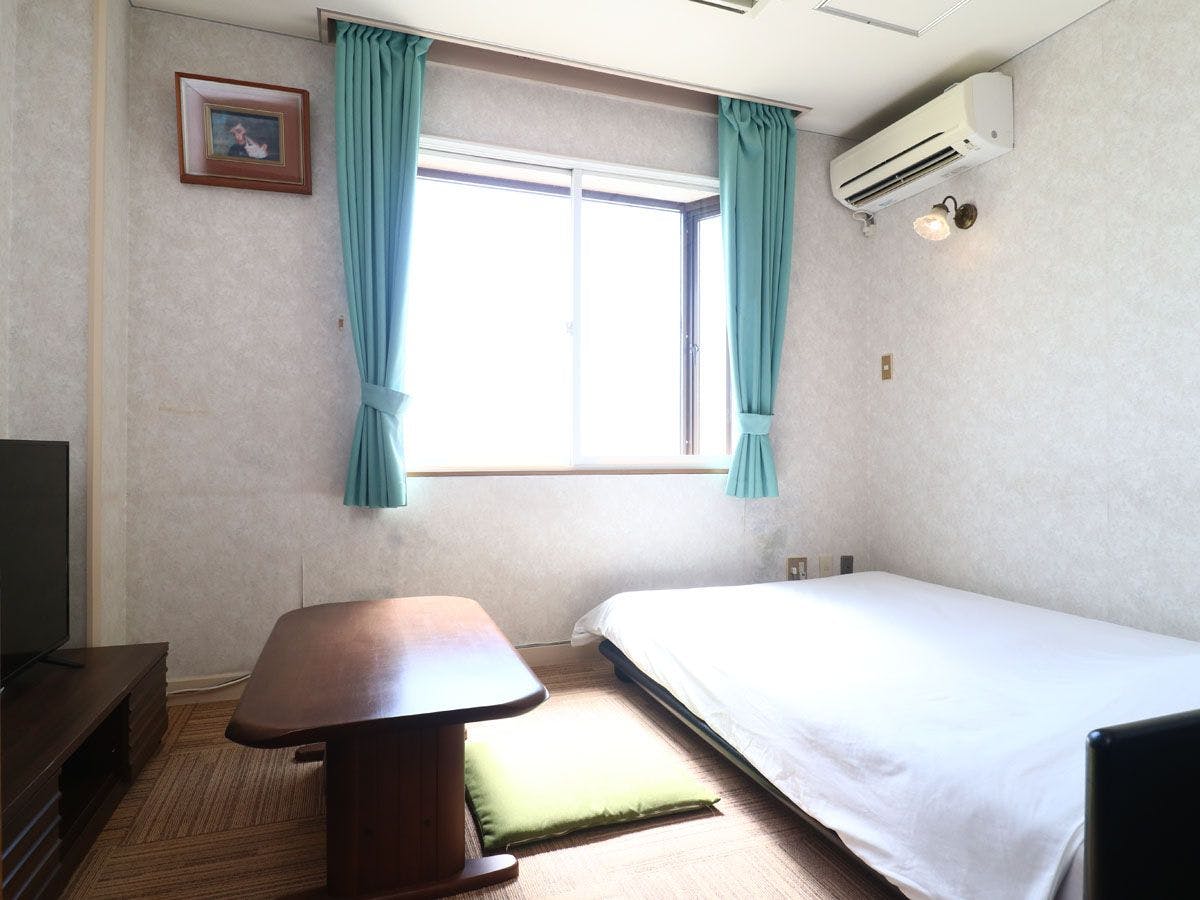 Business Hotel Takeya
